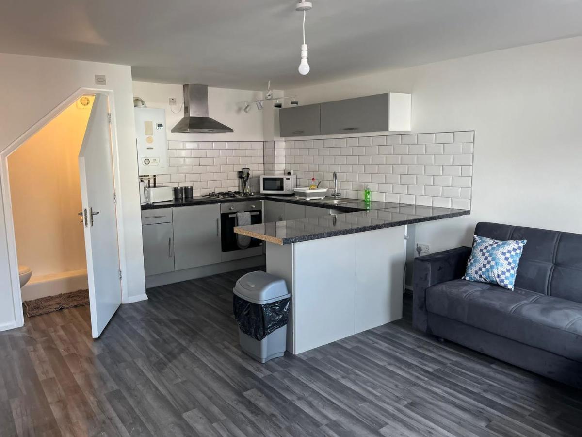 Вилла 2 Bed Hengrove Бристоль Экстерьер фото